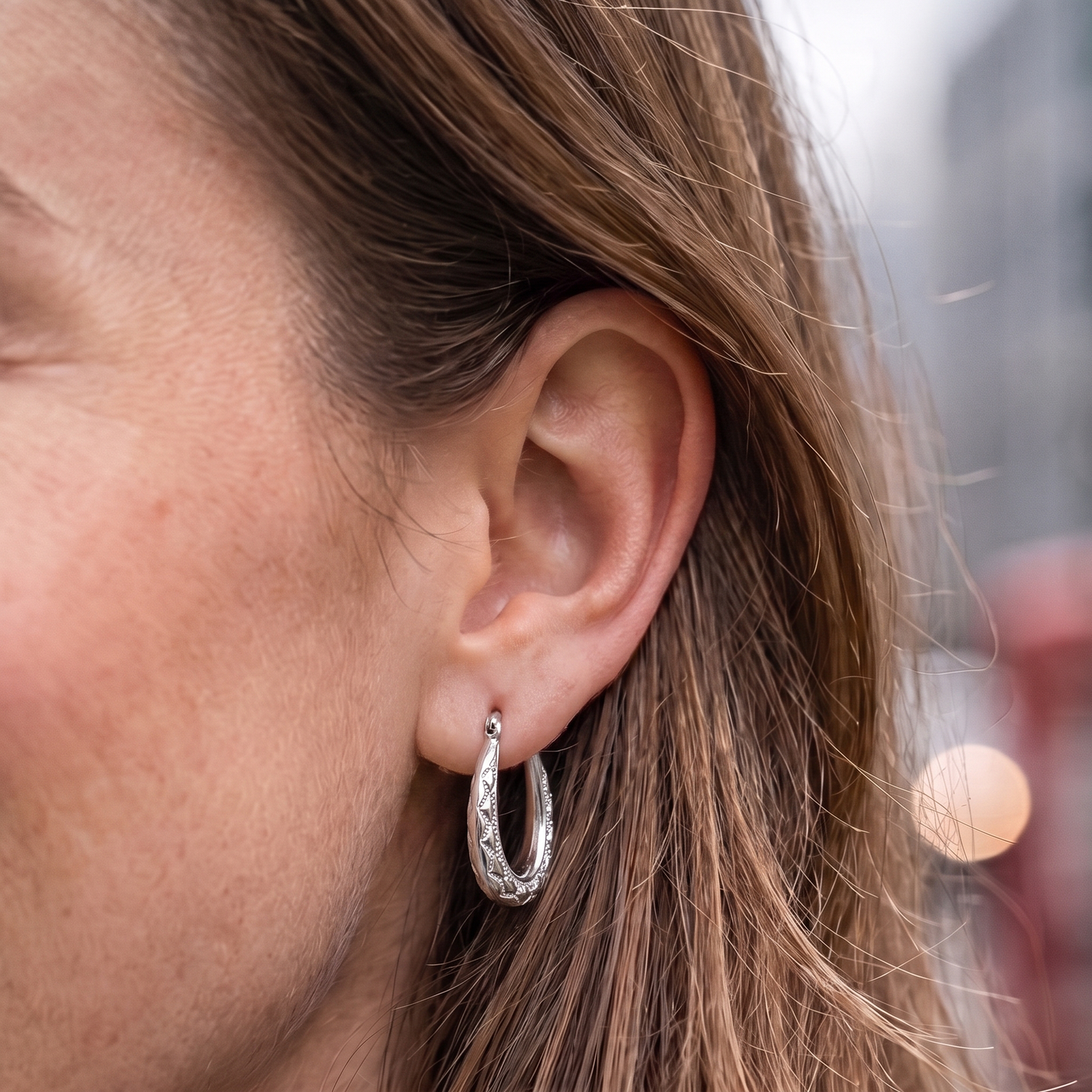 Silver Diamond-Cut Oval Creole Hoop Earrings 25mm